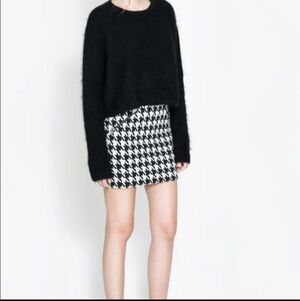 ZARA houndstooth mini skirt black white size Medium L1